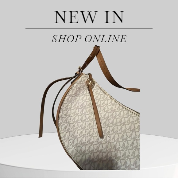 Michael Michael Kors
CAMDEN SMALL MESSENGER BAG - Picture 10 of 12